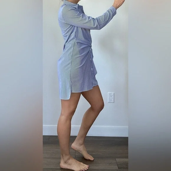 Jealous Tomato Dress shirt blue and white floral stripe Size S - Picture 2 of 9